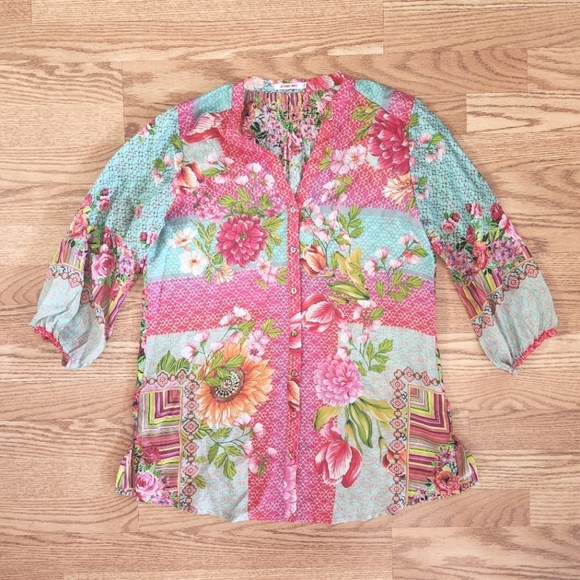 Johnny Was Tops - EUC Johnny Was Hallie Button Down, Size XS